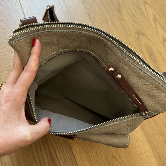 Roots Side Saddle Crossbody Bag - Gray & Tribe Leather - EUC - Picture 9 of 11